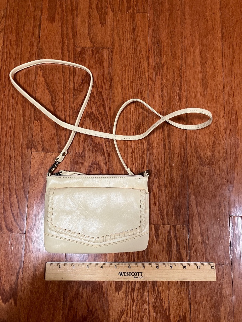 Like New! HOBO Stroll Leather Crossbody Wristlet – Creamy Butter Yellow